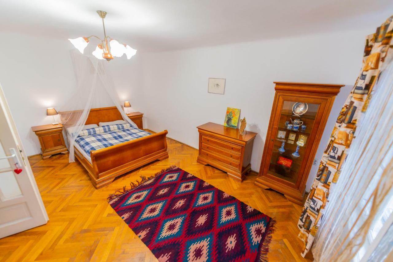 Pine House Daire Braşov Dış mekan fotoğraf