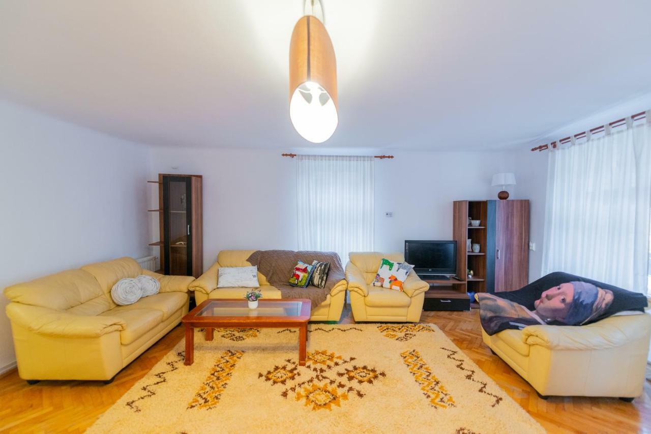 Pine House Daire Braşov Dış mekan fotoğraf