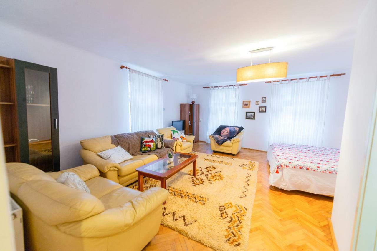Pine House Daire Braşov Dış mekan fotoğraf